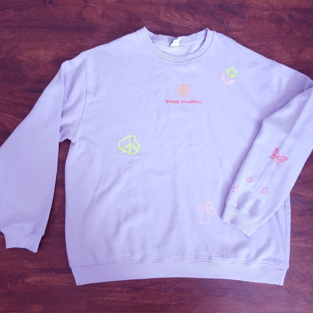 Urban Outfitters Lavender Cotton Pullover Groovy Graphic Crew Neck Slouchy L/XL